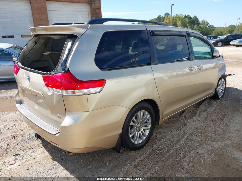 2014 TOYOTA SIENNA XLE V6 8 PASSENGER - 5TDYK3DC4ES442982