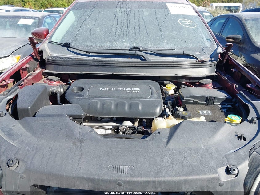 2019 Jeep Cherokee Latitude Plus 4X4 VIN: 1C4PJMLB3KD194986 Lot: 43345073