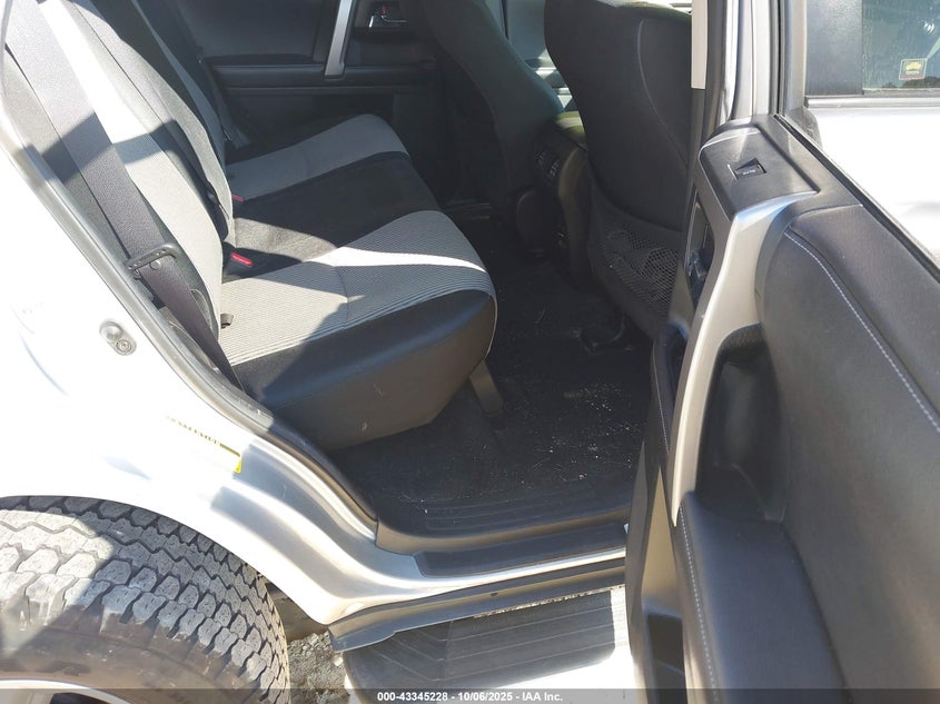 2017 TOYOTA 4RUNNER SR5 JTEBU5JRXH5424142