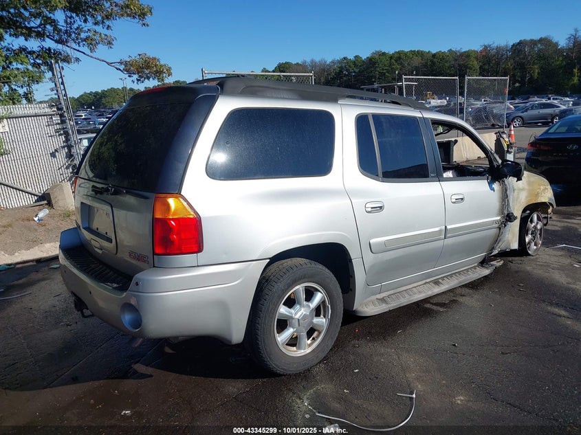 1GKET16S246238161 2004 GMC ENVOY photo no. 4
