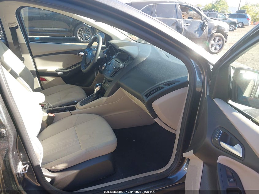 2016 FORD FOCUS SE - 1FADP3F20GL390765