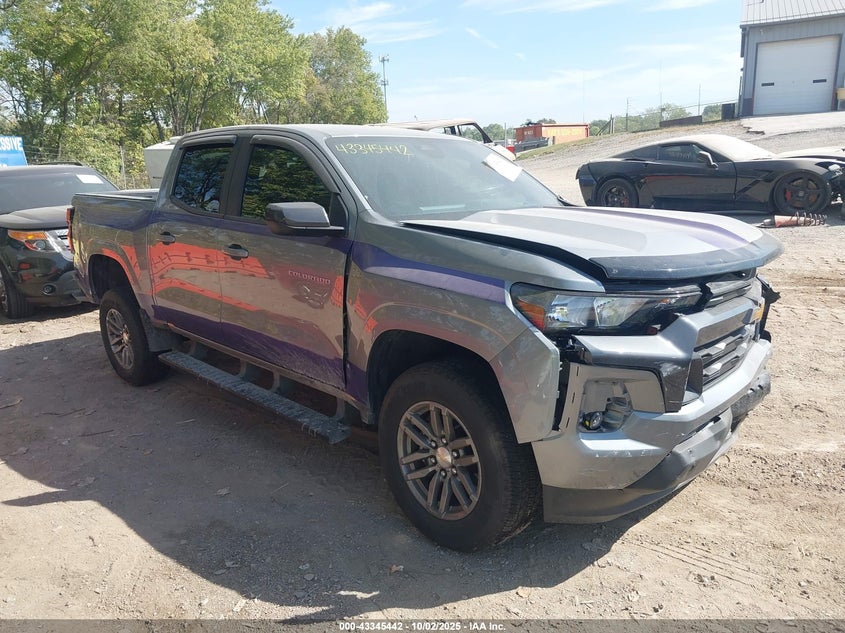 CHEVROLET COLORADO 4WD LT