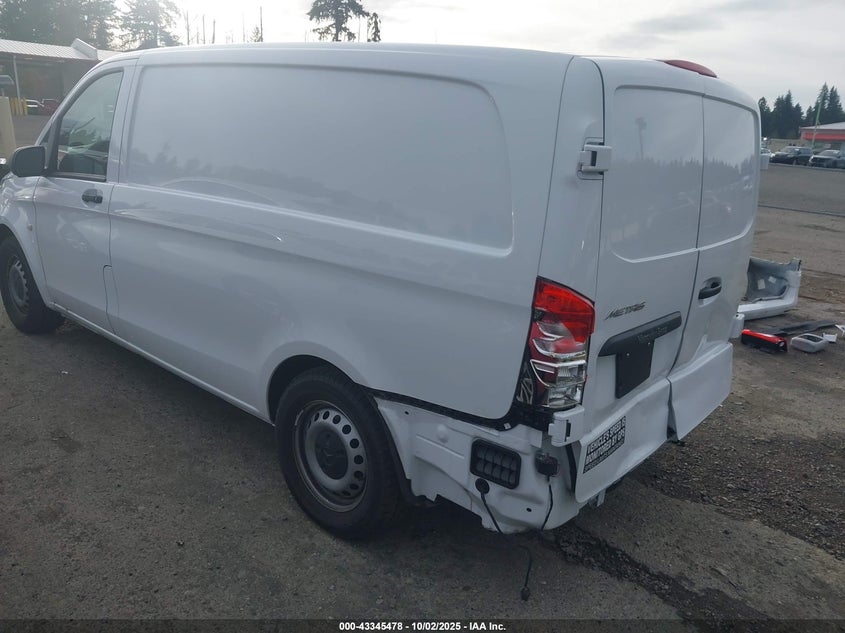 W1YV0BEY7P4362566 2023 MERCEDES-BENZ METRIS photo no. 3
