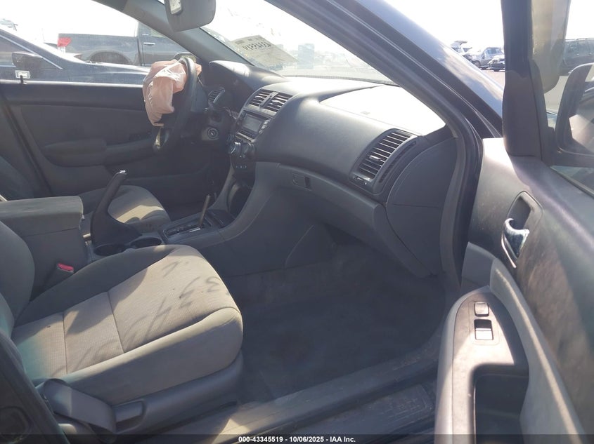 1HGCM56475A015381 2005 HONDA ACCORD photo no. 5