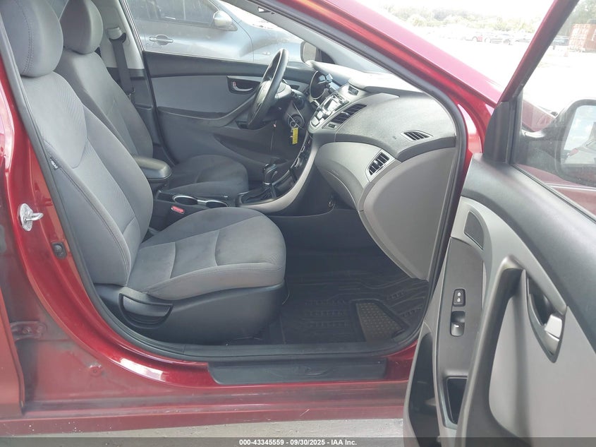 2016 HYUNDAI ELANTRA SE - 5NPDH4AE8GH751114