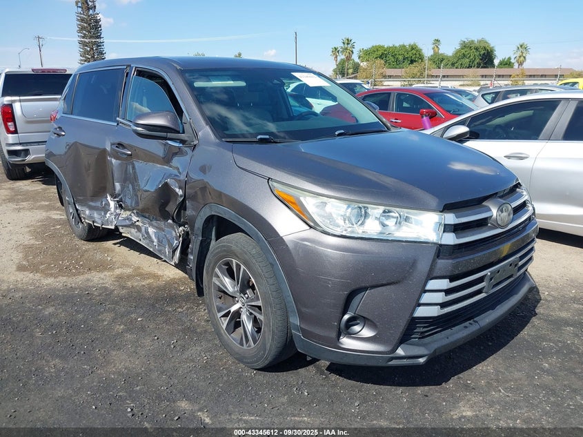 TOYOTA HIGHLANDER LE