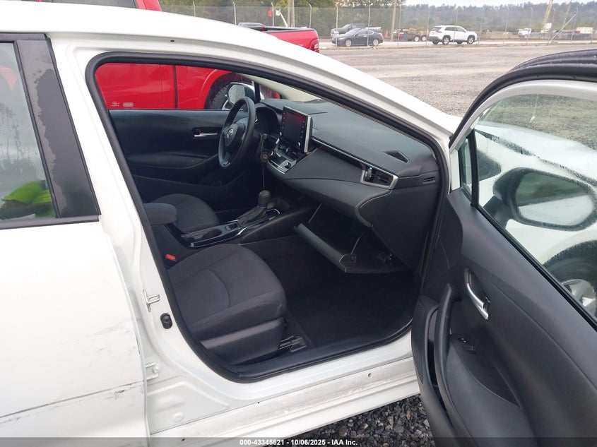 2021 TOYOTA COROLLA LE 5YFEPMAE9MP156374