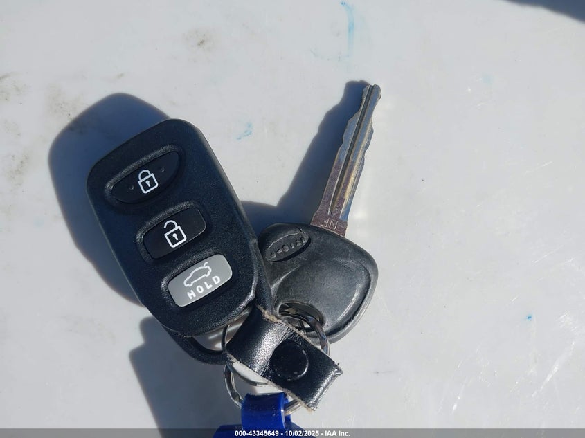 2013 HYUNDAI ELANTRA GLS - 5NPDH4AE7DH196149