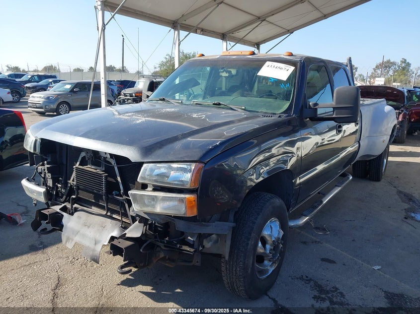 1GCJC33G33F220322 2003 CHEVROLET SILVERADO photo no. 2