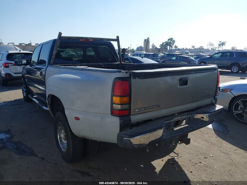 1GCJC33G33F220322 2003 CHEVROLET SILVERADO photo no. 3
