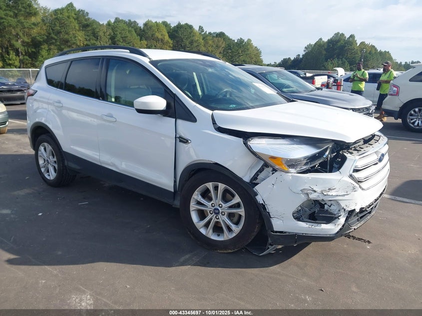 2018 FORD ESCAPE SE - 1FMCU0GD8JUD25995