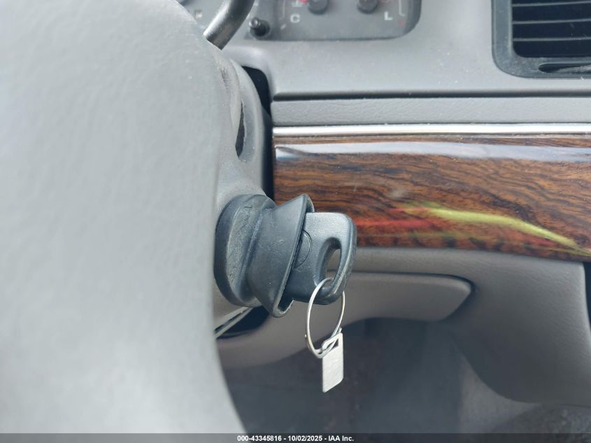 1999 Mercury Grand Marquis VIN: 2MEEM74W2XX727269 Lot: 43345816