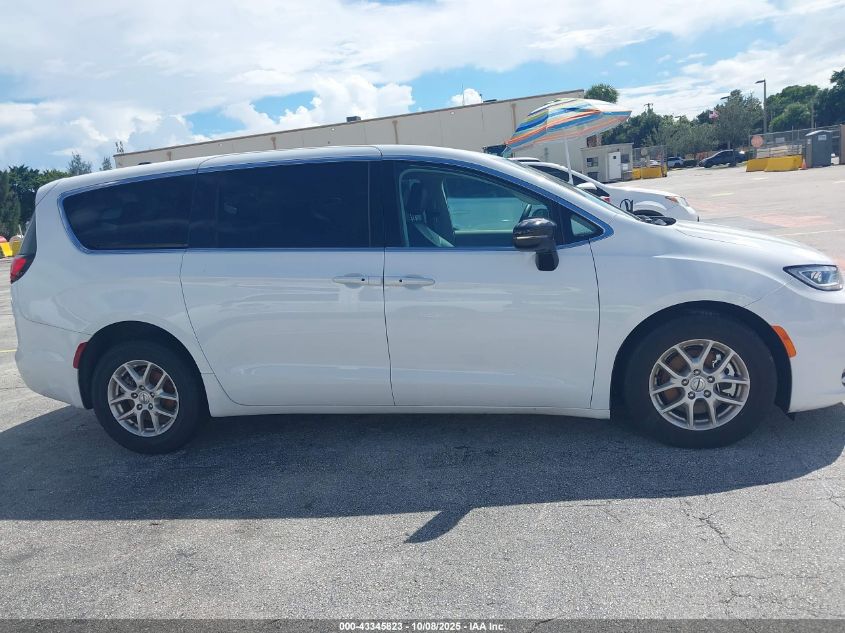 2024 Chrysler Pacifica Touring L VIN: 2C4RC1BG2RR129732 Lot: 43345823