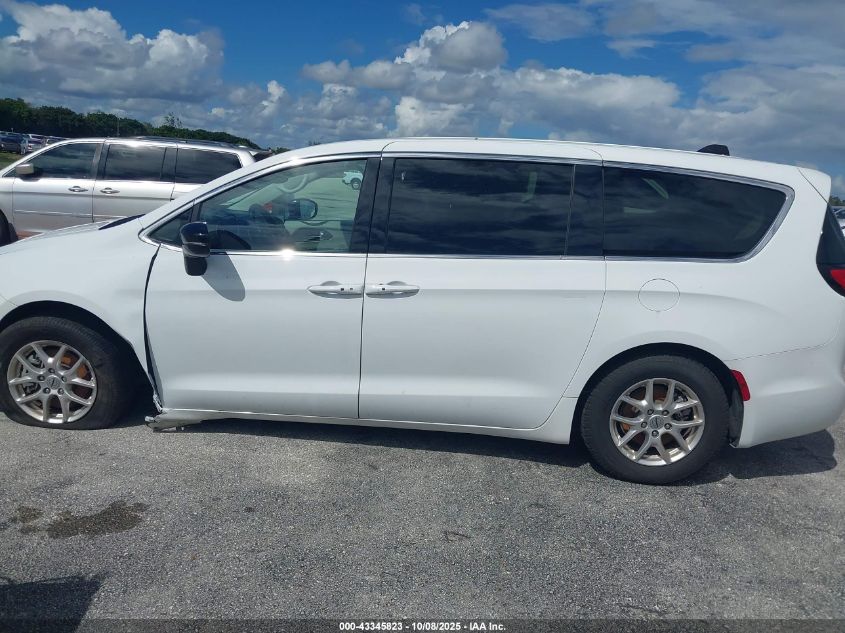 2024 Chrysler Pacifica Touring L VIN: 2C4RC1BG2RR129732 Lot: 43345823