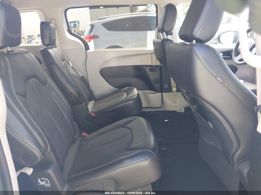 2024 Chrysler Pacifica Touring L VIN: 2C4RC1BG2RR129732 Lot: 43345823