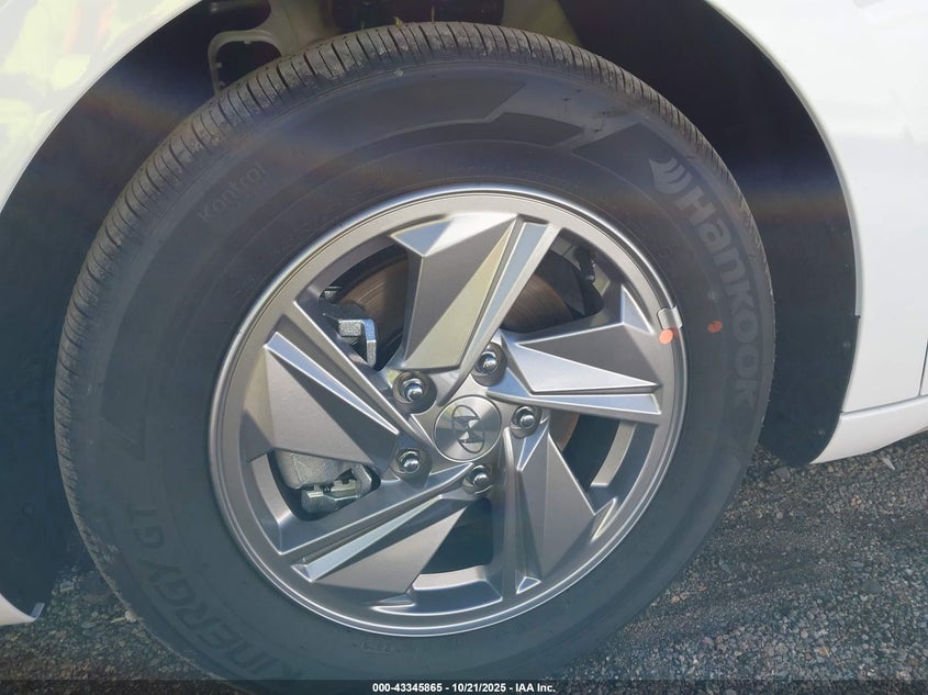 2025 HYUNDAI ELANTRA SE KMHLL4DG9SU088217