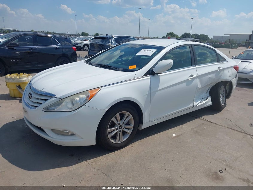 2013 HYUNDAI SONATA GLS - 5NPEB4AC2DH684591