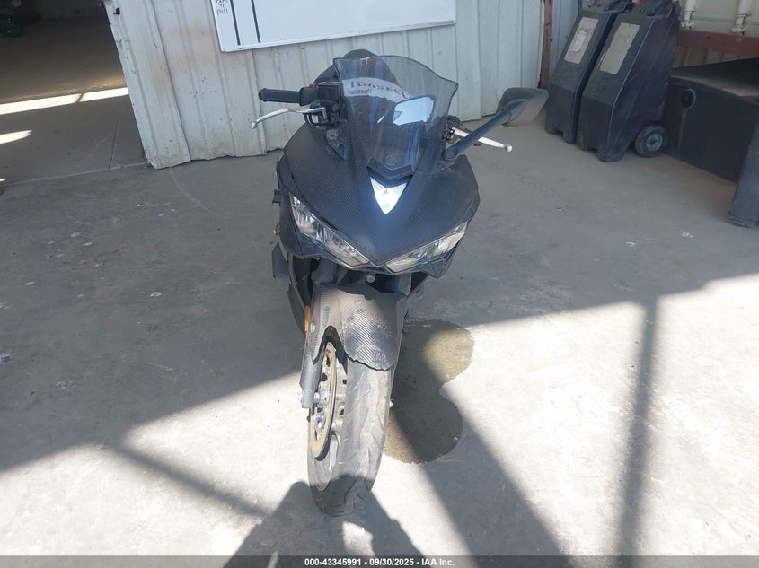 MH3RH06Y1FK005056 2015 YAMAHA YZF photo no. 5