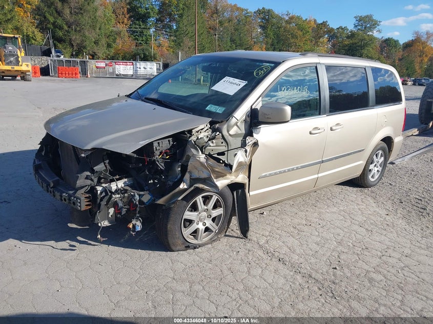 Vin: 2c4rc1bg8cr325682, lot: 43840762, chrysler town & country touring 20122