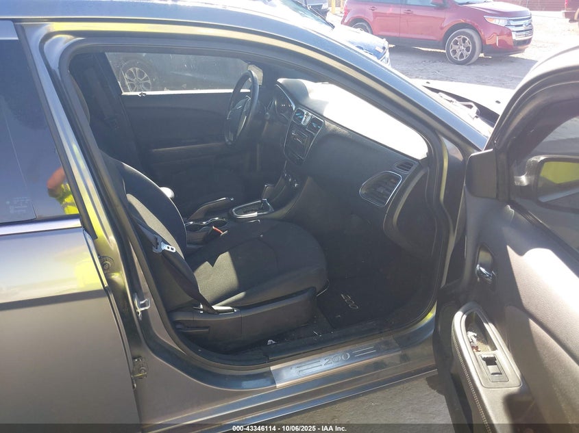 1C3CCBBB7DN593545 2013 CHRYSLER 200 photo no. 5