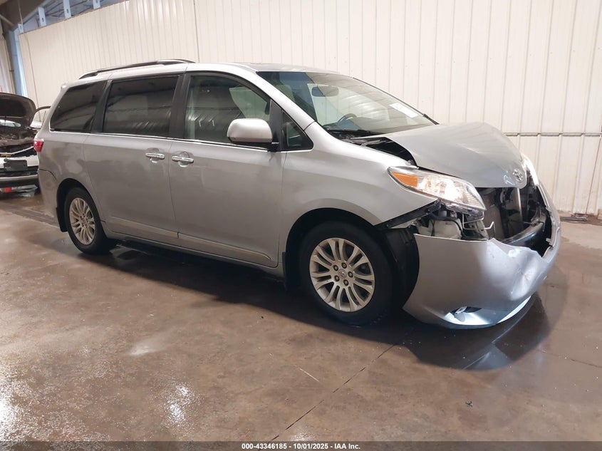 2016 TOYOTA SIENNA XLE 8 PASSENGER - 5TDYK3DC7GS730188
