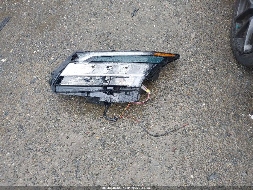 2022 Nissan Pathfinder Platinum 4Wd VIN: 5N1DR3DK8NC227751 Lot: 43346265