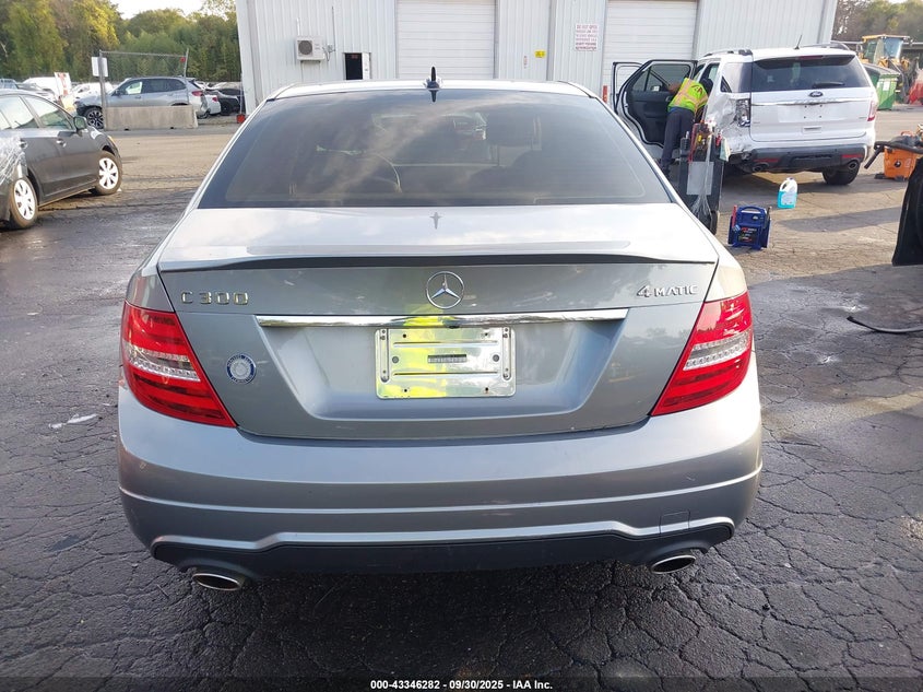 2013 MERCEDES-BENZ C 300 SPORT 4MATIC WDDGF8AB5DR280310