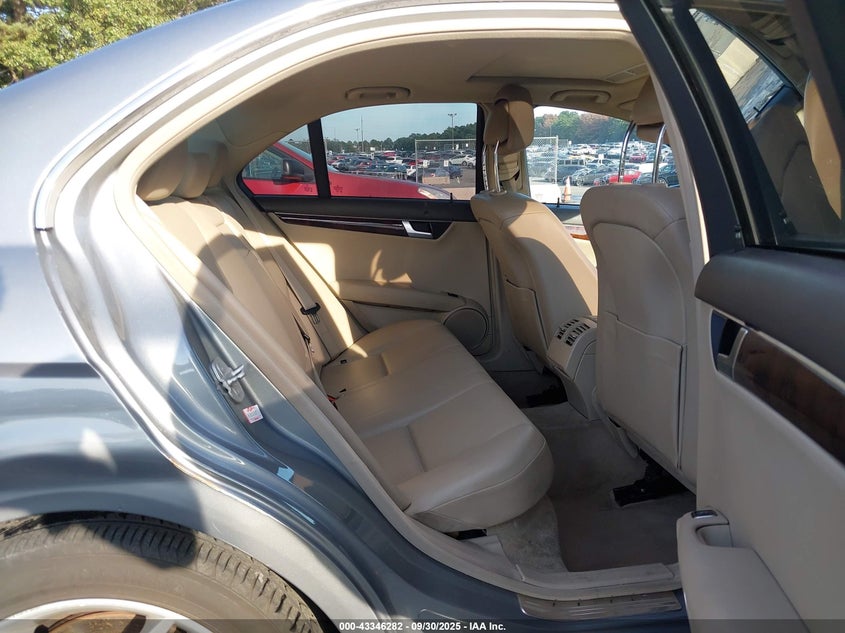 2013 MERCEDES-BENZ C 300 SPORT 4MATIC WDDGF8AB5DR280310