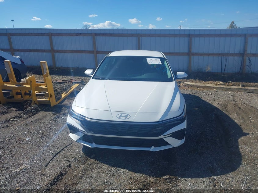 2025 HYUNDAI ELANTRA SE KMHLL4DG2SU088236