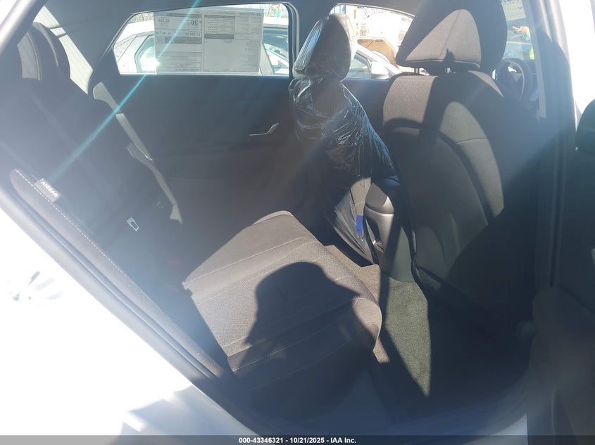 2025 HYUNDAI ELANTRA SE KMHLL4DG2SU088236