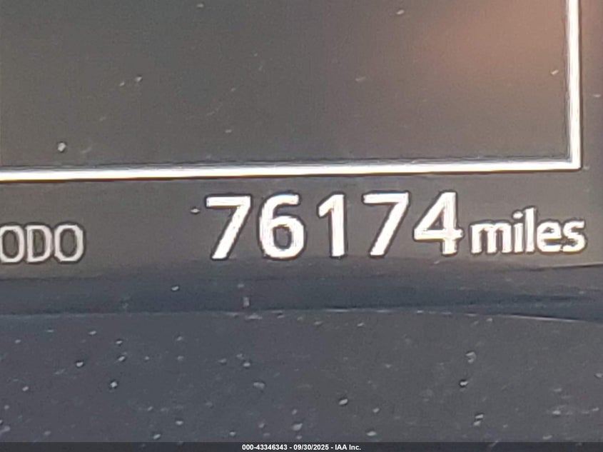 2017 TOYOTA COROLLA SE - 5YFBURHE8HP605371