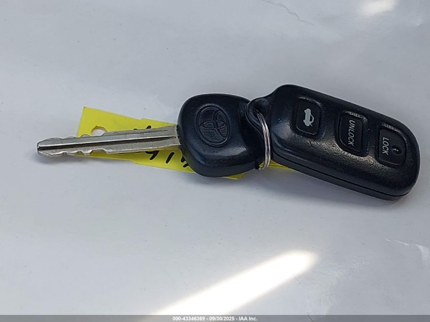 2000 Toyota Avalon Xls VIN: 4T1BF28B4YU021555 Lot: 43346369