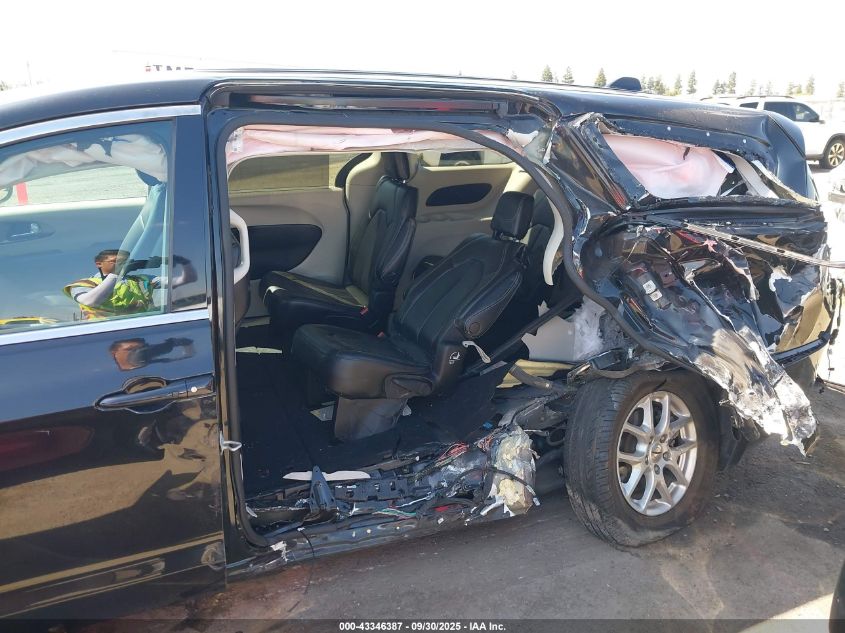 2023 Chrysler Pacifica Touring L VIN: 2C4RC1BG1PR587288 Lot: 43346387