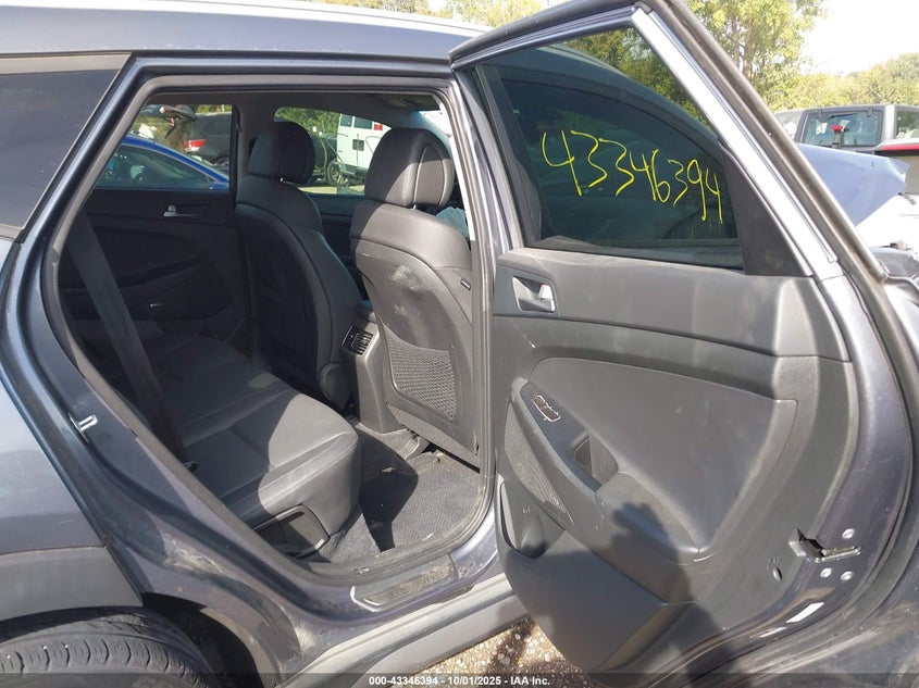 2017 HYUNDAI TUCSON LIMITED - KM8J3CA25HU320766