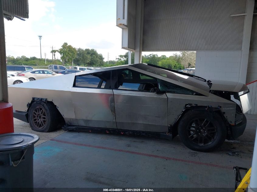 2024 Tesla Cybertruck Cyberbeast VIN: 7G2CEHEE0RA030710 Lot: 43346501
