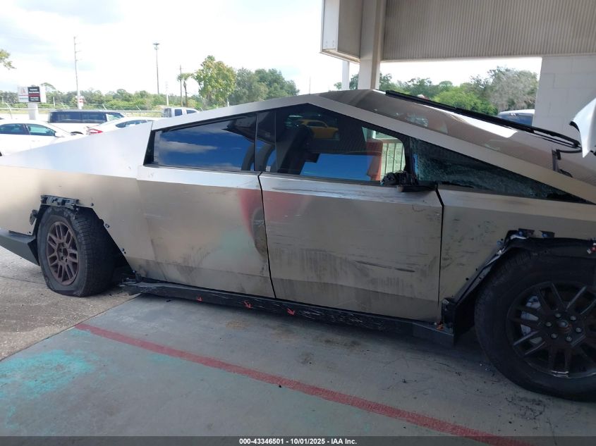 2024 Tesla Cybertruck Cyberbeast VIN: 7G2CEHEE0RA030710 Lot: 43346501