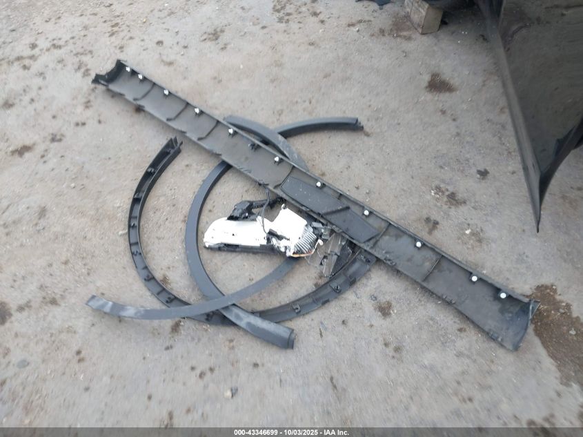 2024 Tesla Model Y Performance Dual Motor All-Wheel Drive VIN: 7SAYGDEF9RF050481 Lot: 43346699