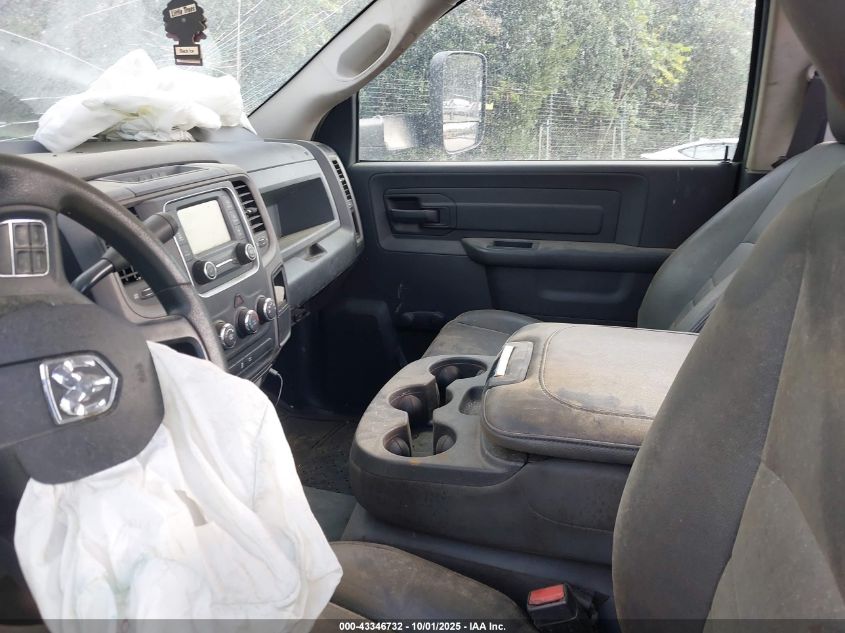 2018 Ram 2500 Tradesman 4X2 8' Box VIN: 3C6LR4AT8JG312977 Lot: 43346732