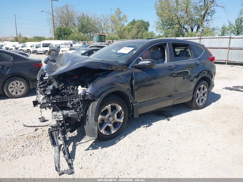 7FARW2H84JE025390 2018 HONDA CR-V photo no. 2