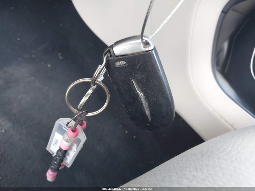 2016 CHRYSLER 200 LIMITED 1C3CCCABXGN137910