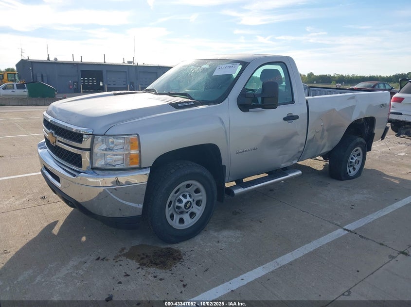 1GC3KZCG8EF165982 2014 CHEVROLET SILVERADO photo no. 2