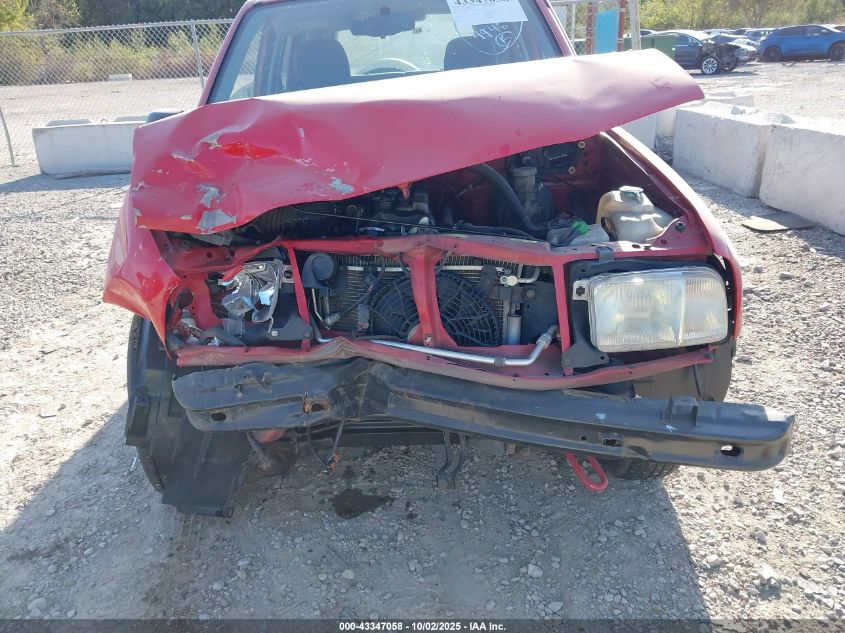 2000 Chevrolet Tracker Hard Top VIN: 2CNBJ13C6Y6954946 Lot: 43347058