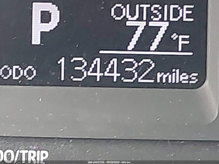 2019 TOYOTA COROLLA LE - 2T1BURHE2KC145793