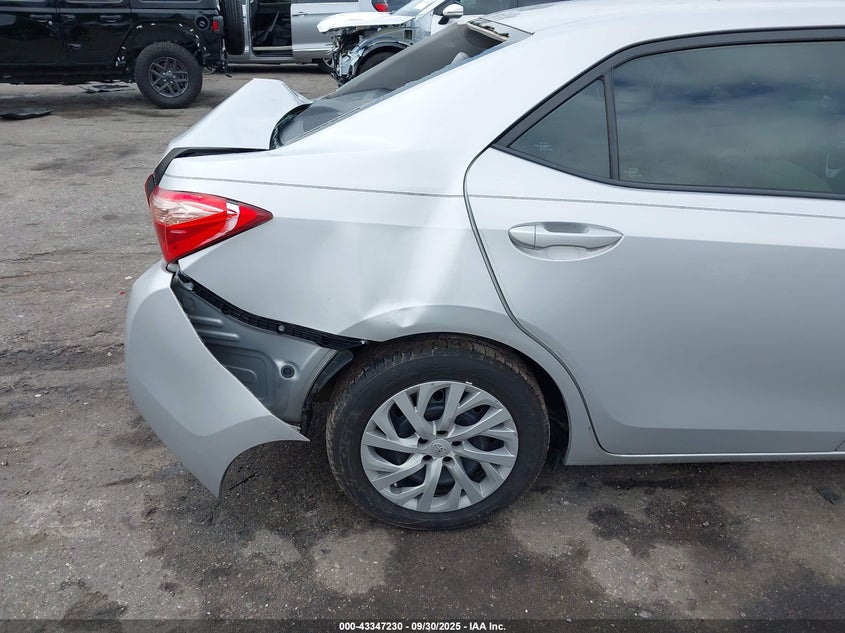 2019 TOYOTA COROLLA LE - 2T1BURHE2KC145793