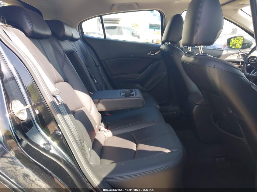 2018 Mazda Mazda3 Touring VIN: 3MZBN1L36JM172115 Lot: 43347255