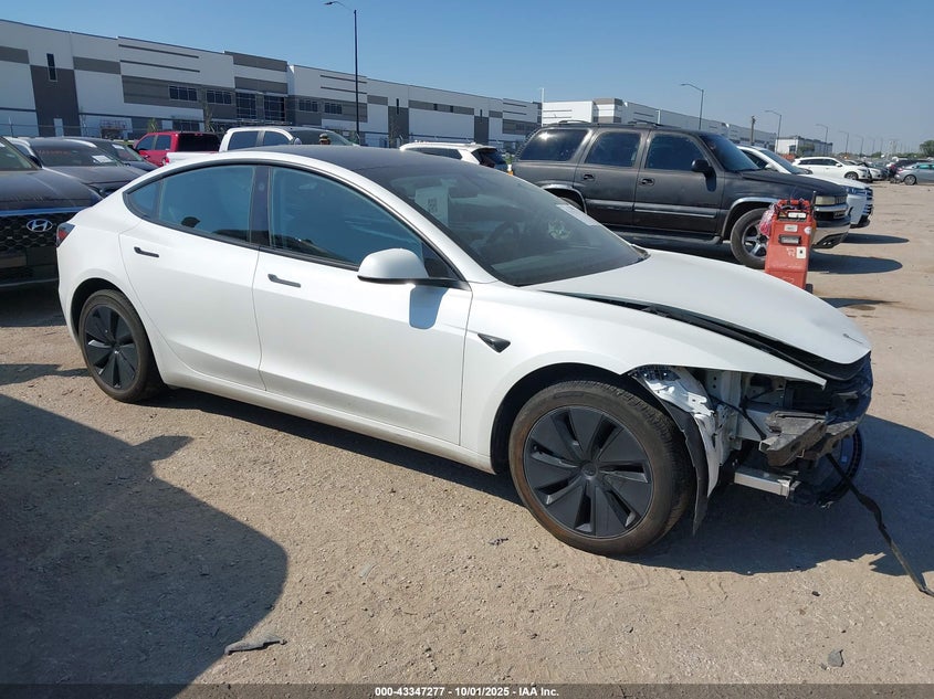 TESLA MODEL 3 LONG RANGE DUAL MOTOR ALL-WHEEL DRIVE/REAR-WHEEL DRIVE