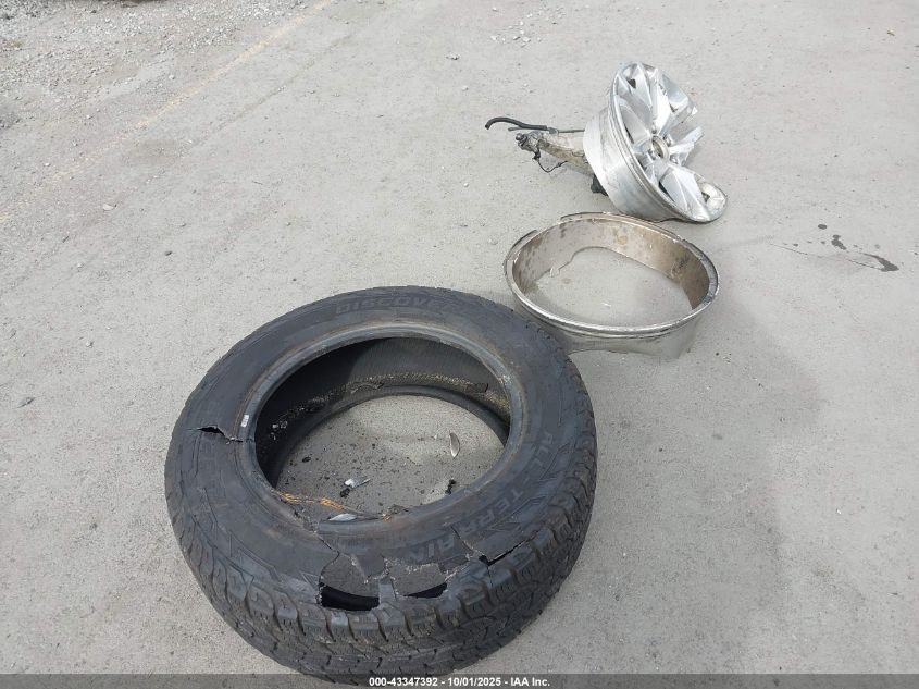 2019 GMC Sierra 1500 Slt VIN: 3GTU9DED7KG175810 Lot: 43347392