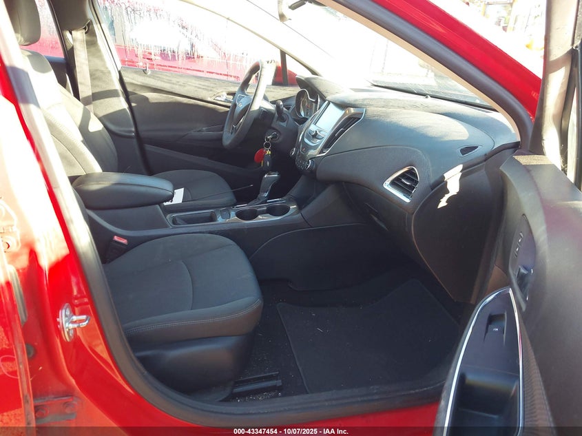 2017 CHEVROLET CRUZE LT AUTO 1G1BE5SM8H7239072