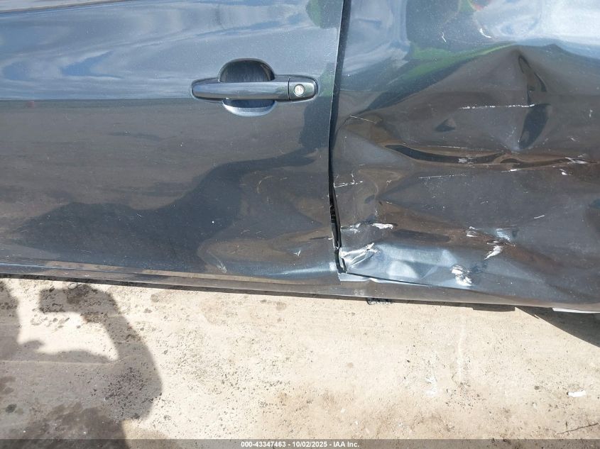 2011 Toyota Yaris VIN: JTDBT4K38B1402697 Lot: 43347463