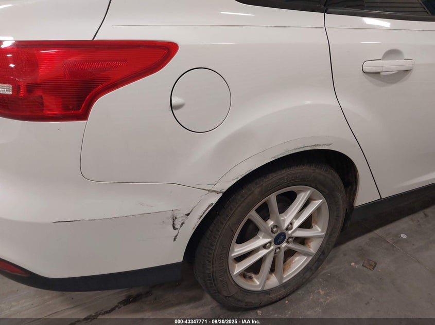 2015 FORD FOCUS SE - 1FADP3F29FL313780